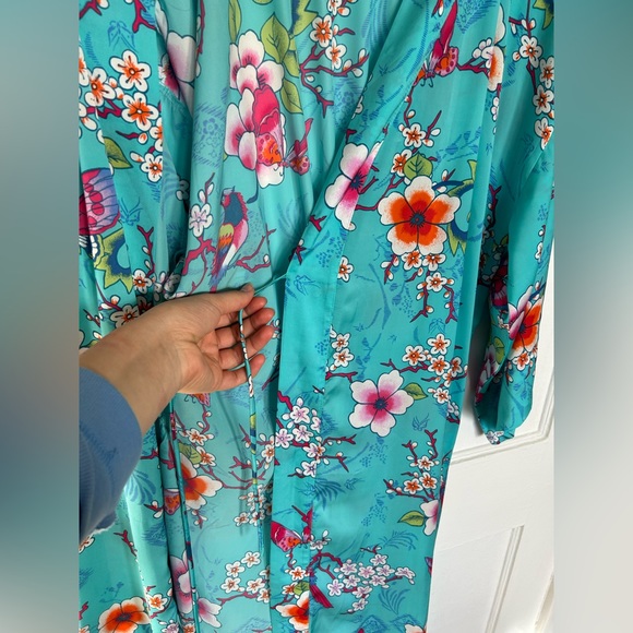 Natori Caterina Robe - Picture 7 of 16